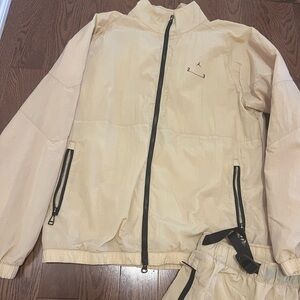 Jordan 23 engineered tracksuit size US L 10/10 only worn 3 times